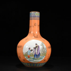 清乾隆礬紅開光人物紋天球瓶 厘米29*18
