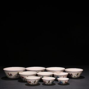 明成化鬥彩雞缸杯萬貴妃萬字款套碗 大號6*14.5釐米 小號2.8*6.5釐米