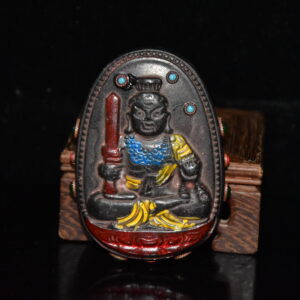 隕石鑲嵌寶石牌子