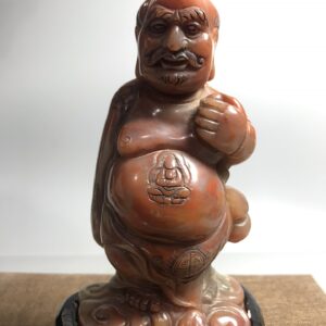 正宗壽山石芙蓉石人物擺件《心中有佛》 刀工細膩 用料上乘 配送錦盒 尺寸：6.8*4*12.5公分 重量：434克