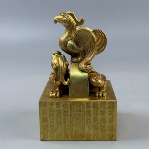 臻品舊藏銅鎏金印章一枚 高15公分,長寬9公分,重4210克