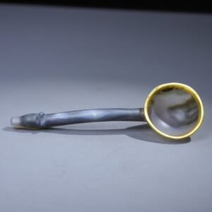 珍藏精品天然瑪瑙牛頭勺子一把,長度:15.5cm,寬度:4.5cm,重量:51克