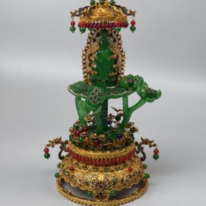 珍藏鑲嵌掐絲巴山翠觀音擺件 高度:37.5公分,寬度:23公分,重量:1626克。